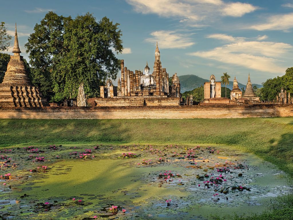 L'Anima Antica della Thailandia: Alla Scoperta del Parco Storico di Sukhothai